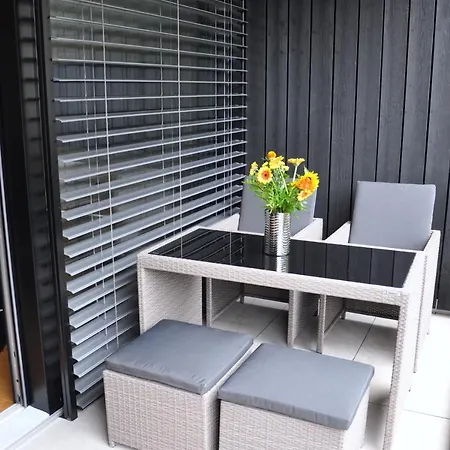 Moderne Mit Einer Wunderschönen Aussicht Apartment See