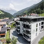Moderne Mit Einer Wunderschoenen Aussicht In Der Residenz Silvretta סי