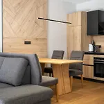 Moderne Mit Einer Wunderschoenen Aussicht In Der Residenz Silvretta דירה סי