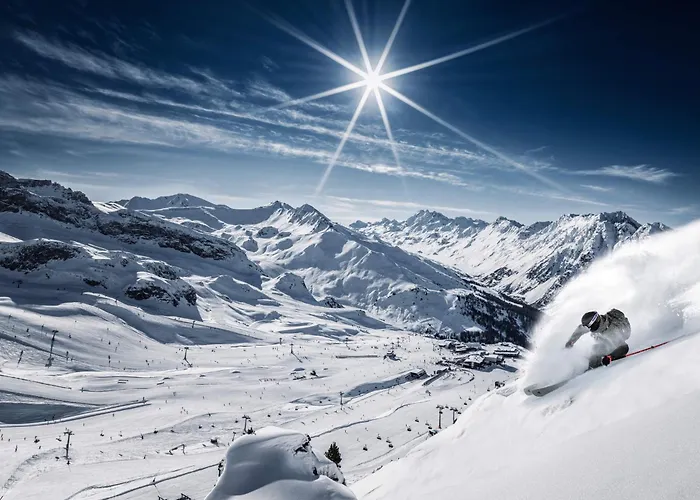 Moderne Mit Einer Wunderschoenen Aussicht In Der Residenz Silvretta See